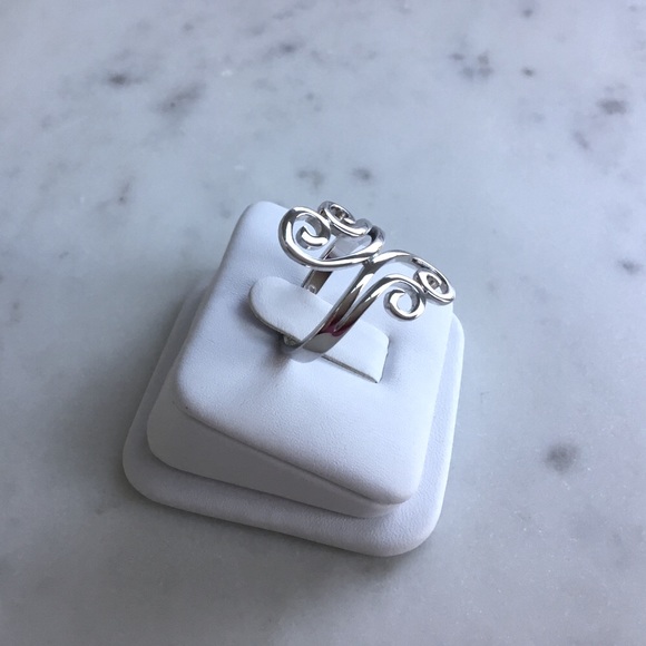 Sterling Silver Swirl Design Ring - Picture 2 of 16